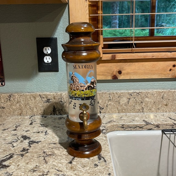 Vintage Bar Bottle Dispenser Wine Liquor VINO Decanter Glass Wood Spigot WORKS - Picture 2 of 16